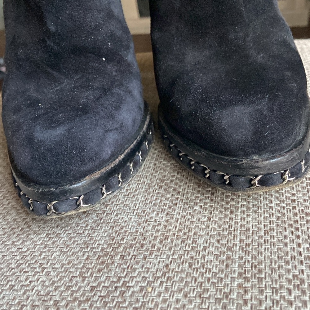 Chanel Classic Black Suede Boots With Chain Detail and CC logo SZ 41.5 - Picture 6 of 6